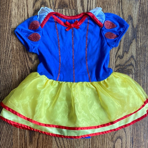 Disney Parks Snow White bodysuit dress, size 6 months. Excellent condition - Picture 1 of 13
